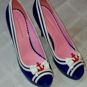 NWT Leg Avenue Shoes Size 10 Nautical Peep-Toe Heels